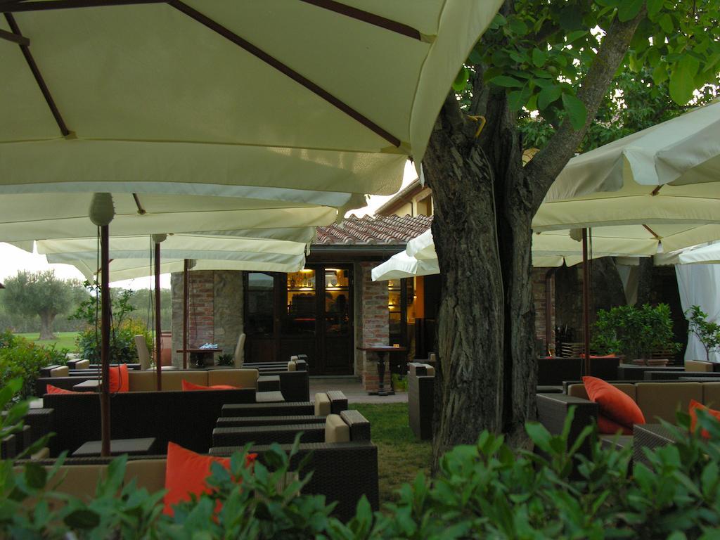 Hotel Le Capanne Arezzo Bagian luar foto